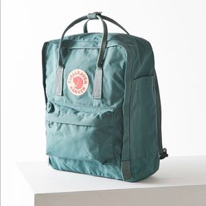 BRAND NEW Fjallraven Kanken Backpack